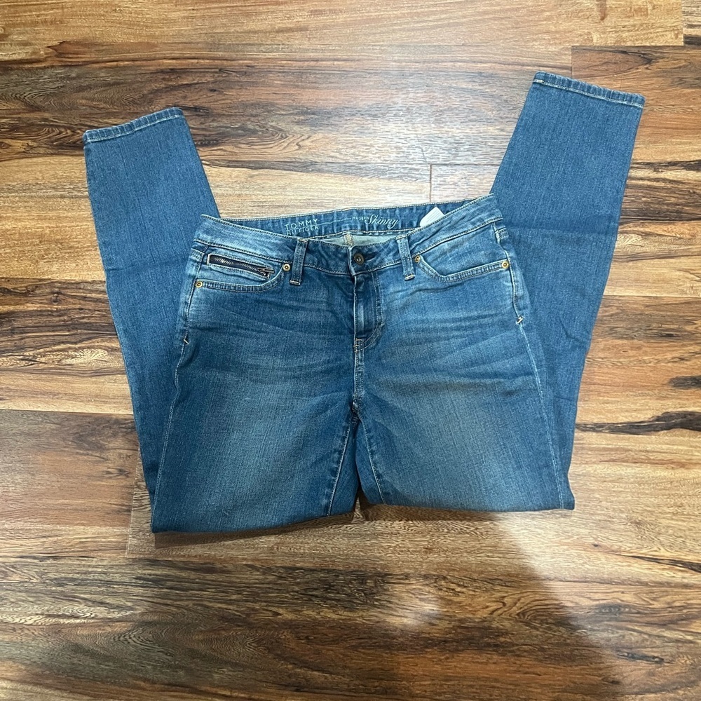 Tommy Hilfiger Blue Skinny Jeans Size 8 EUC Perfect Blue Jean
